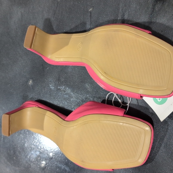 A NEW DAY Lindie Pink Open Toe Memory Foam Mules Heels Size 8.5 Shoes - Picture 4 of 4